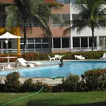 Van Cartier Beach